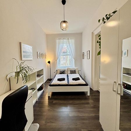 Art Apartment Szeged Eksteriør billede