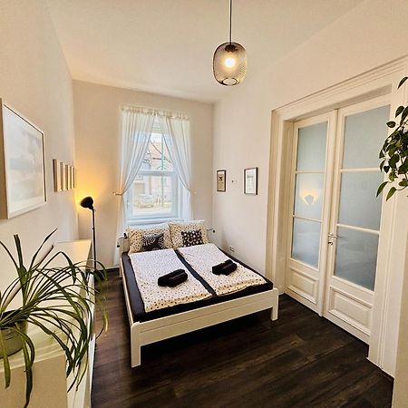 Art Apartment Szeged Eksteriør billede
