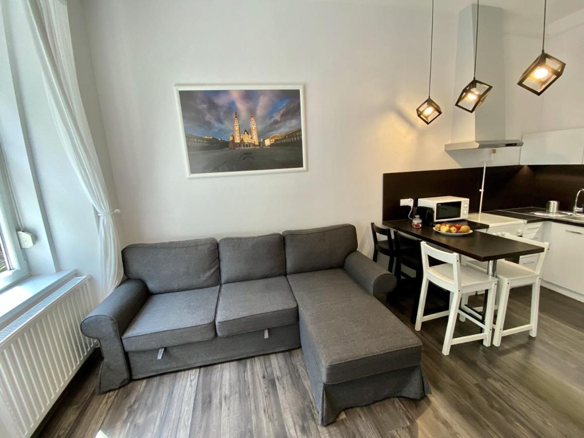 Art Apartment Szeged Eksteriør billede