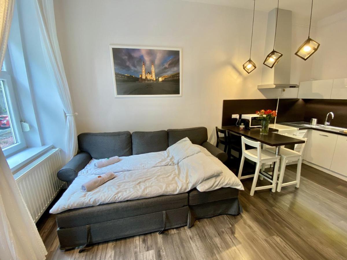Art Apartment Szeged Eksteriør billede