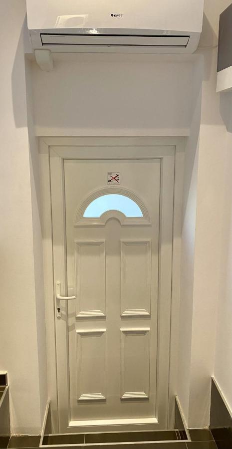 Art Apartment Szeged Eksteriør billede