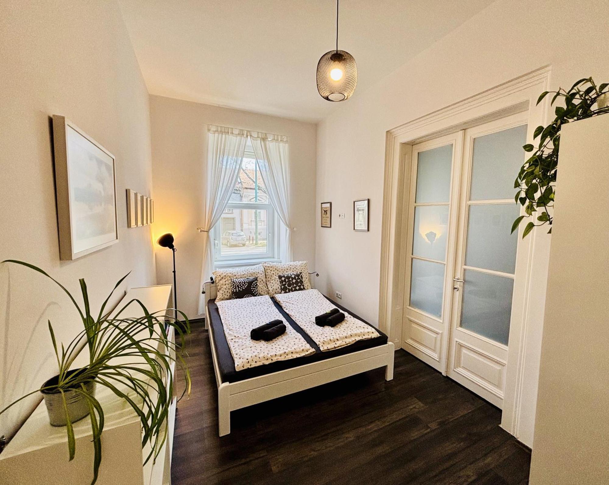 Art Apartment Szeged Eksteriør billede