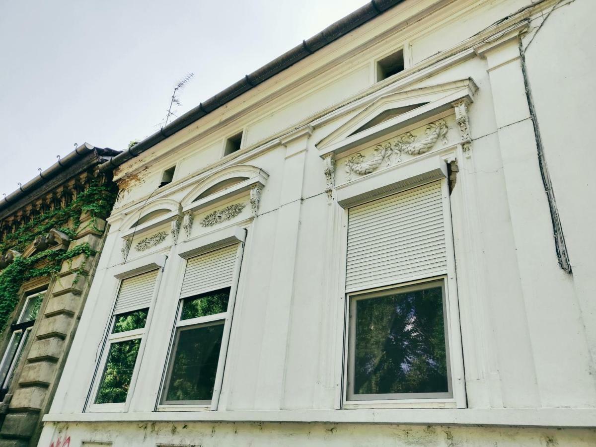 Art Apartment Szeged Eksteriør billede